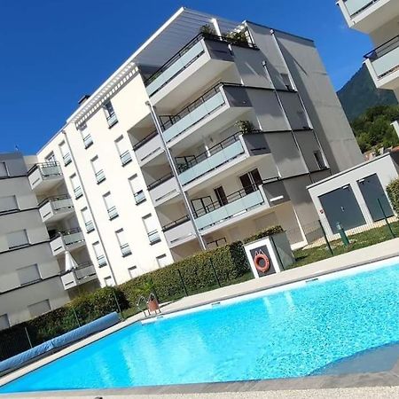 Superbe Appartement En Residence Avec Piscine. Albertville Dış mekan fotoğraf